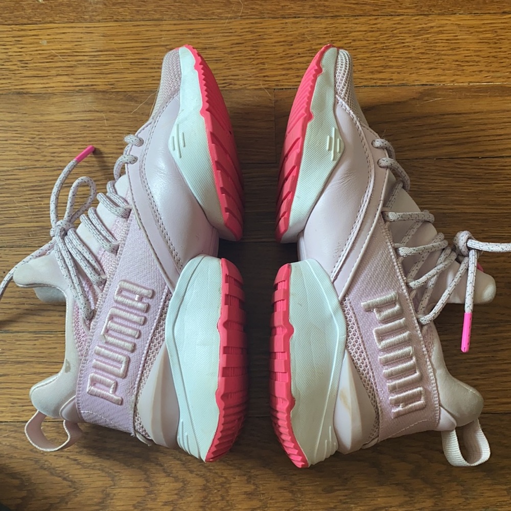 Puma shoes - Picture 3 of 4